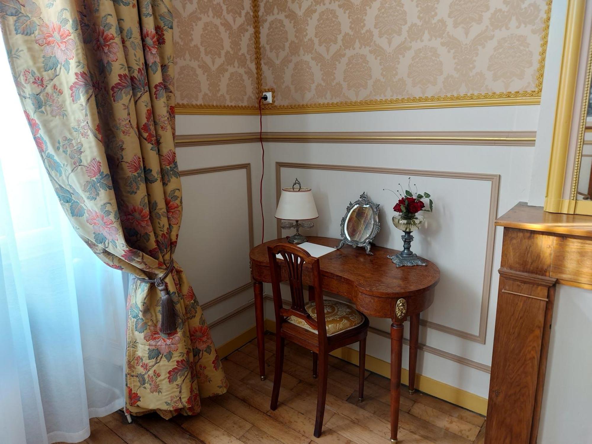 La Gueriniere Bella Romantica Châteauneuf-sur-Charente Exterior foto